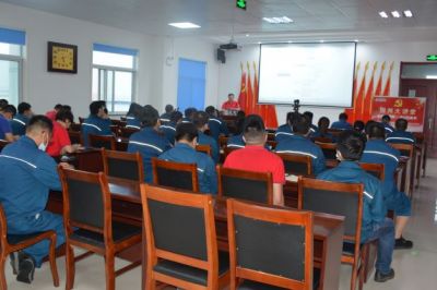 学习人生就是搏尊龙医药“四个自信”||第六期人生就是搏尊龙大讲堂顺利开讲！