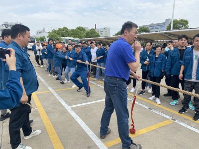 热烈 活力！——带你看一场精彩的拔河battle