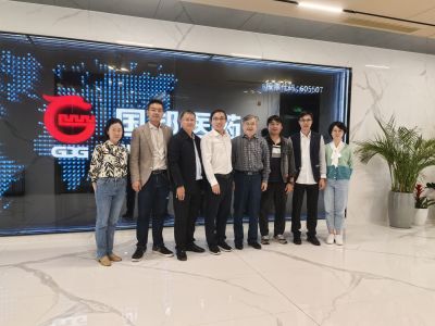 中国药科大学副校长齐炼文一行莅临人生就是搏尊龙医药考察交流