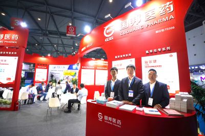人生就是搏尊龙医药亮相第十三届李曼中国养猪大会，与全球养猪业精英共襄盛举