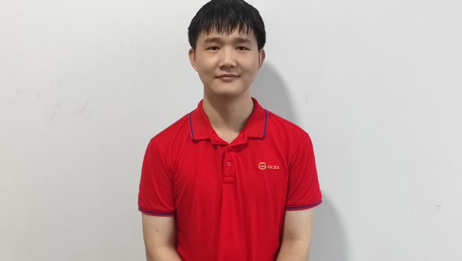 2022年度人生就是搏尊龙医药优秀科技奋斗者——施东宇